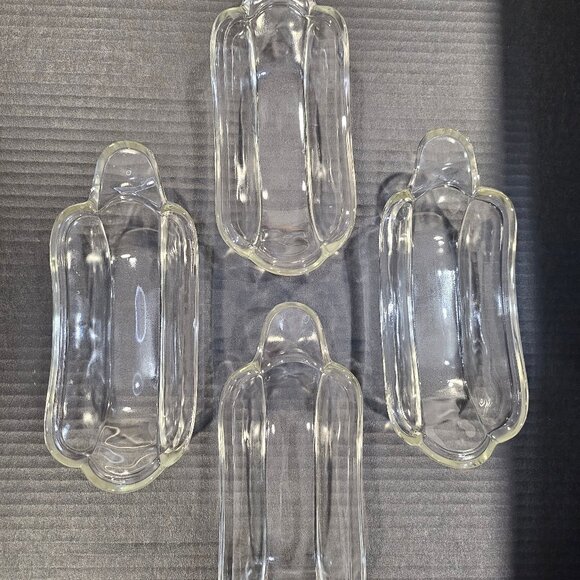 Vintage Indiana Glass Banana Split Dishes, Hot Dog Plates, Boat Dish Set of 4 - Picture 3 of 9